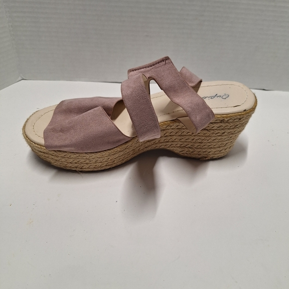 Qupid Women's Sandals in Cream and Brown - Picture 5 of 8